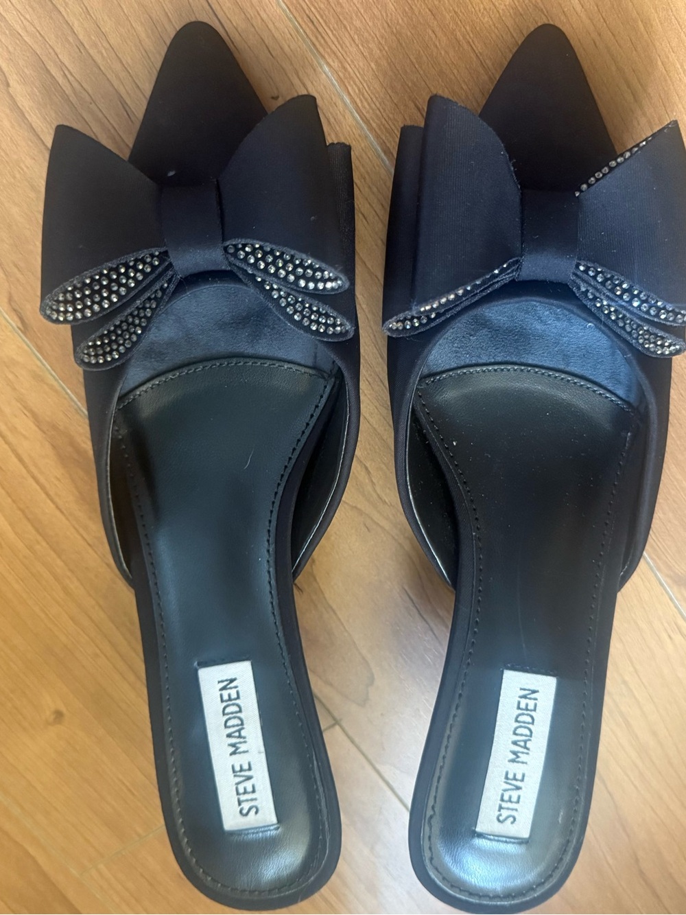 Steve Madden Black Bow Studded Pointed Mule